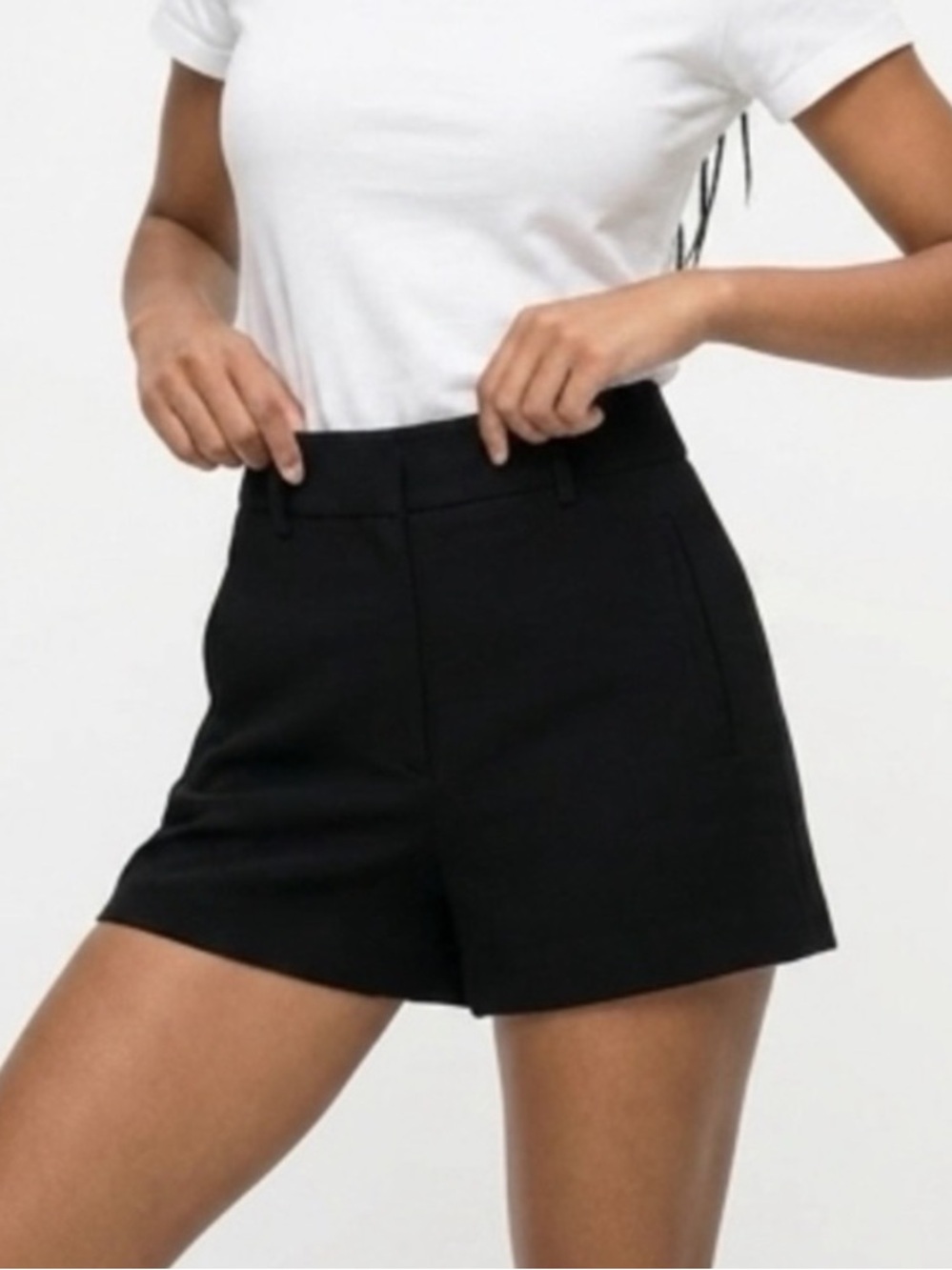 ARITZIA Wilfred Black Shorts